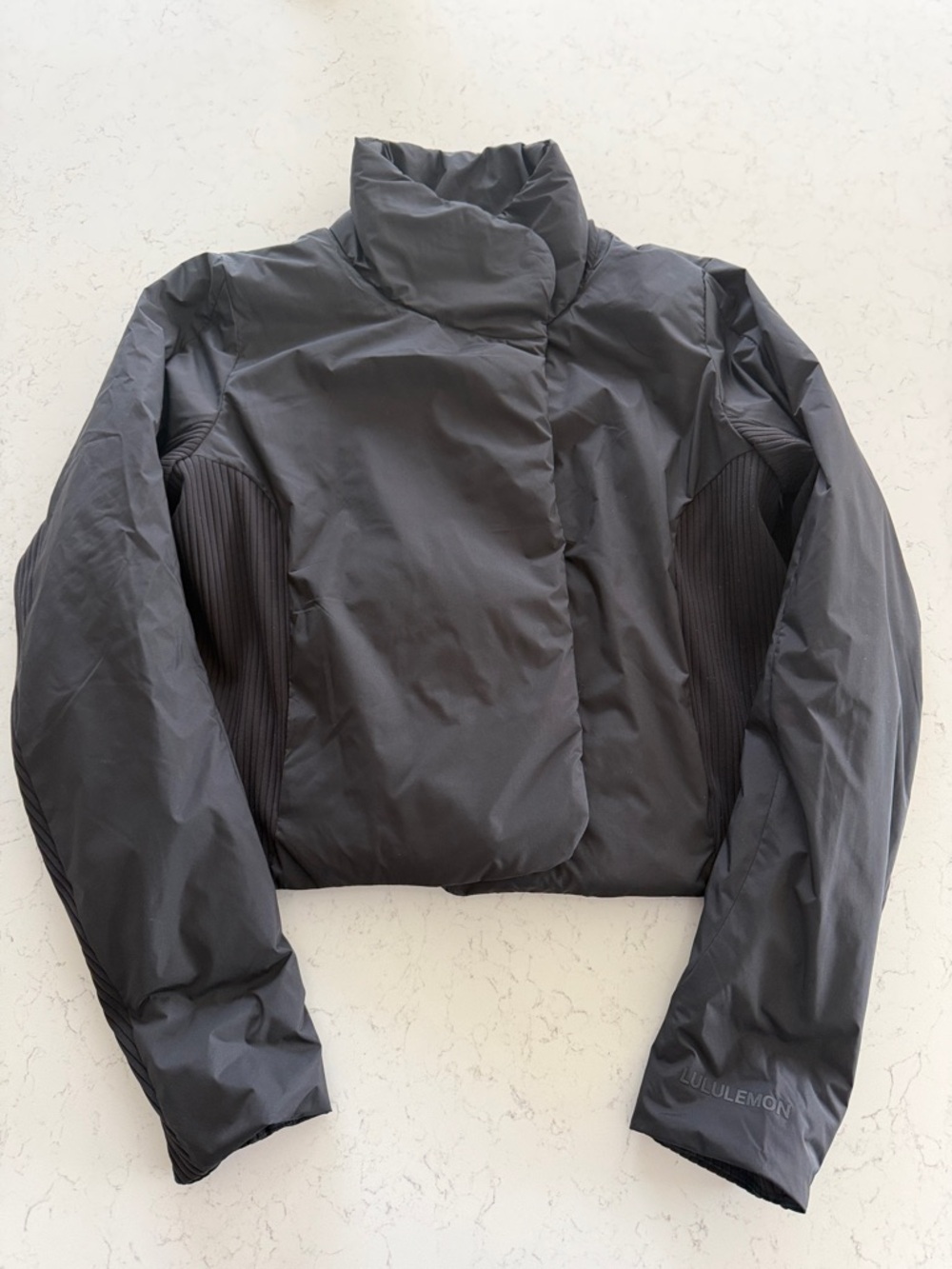 lululemon athletica Sleek City Jacket SZ 8